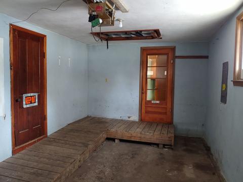 240 E Grove St, Capron, IL 61012 photo 12