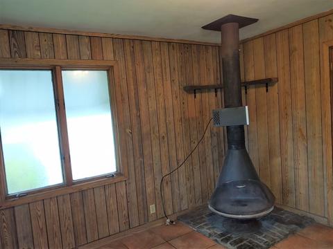 240 E Grove St, Capron, IL 61012 photo 10