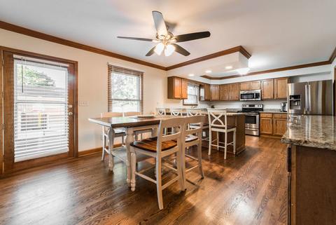 440 Maple Ave, Elburn, IL 60119 photo 5