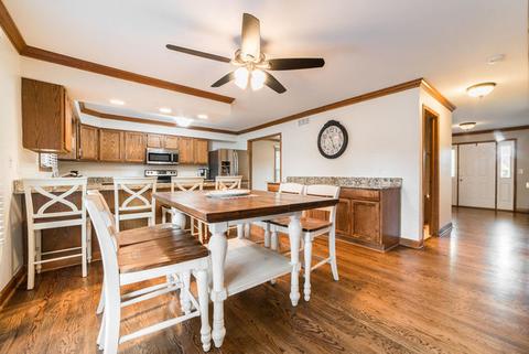 440 Maple Ave, Elburn, IL 60119 photo 6