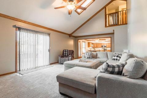 440 Maple Ave, Elburn, IL 60119 photo 14