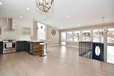 1425 Cooper Rd, Hoffman Estates, IL 60169 photo 5