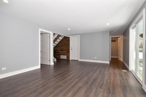 1425 Cooper Rd, Hoffman Estates, IL 60169 photo 23