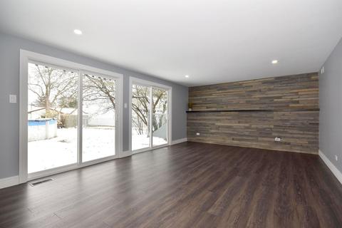 1425 Cooper Rd, Hoffman Estates, IL 60169 photo 21