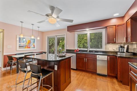 201 Mark Dr, Glenview, IL 60025 photo 7