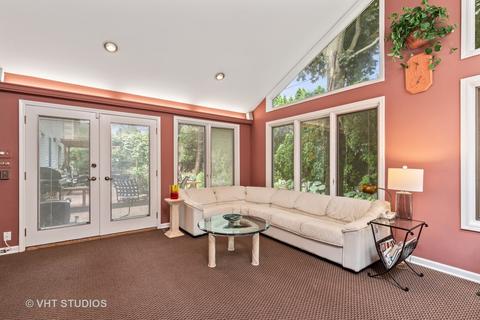 201 Mark Dr, Glenview, IL 60025 photo 9