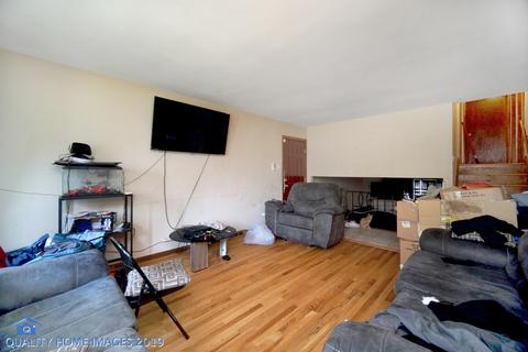 710 E 148th St, Dolton, IL 60419 photo 3