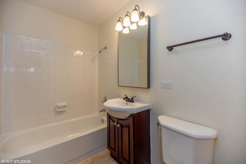 1525 Sander Ct #303, Wheeling, IL 60090 photo 7
