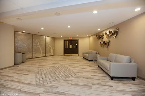 1525 Sander Ct #303, Wheeling, IL 60090 photo 2