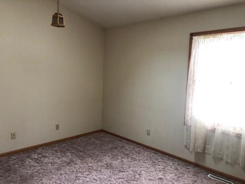 1904 E Town Line Rd, Leaf River, IL 61047 photo 7
