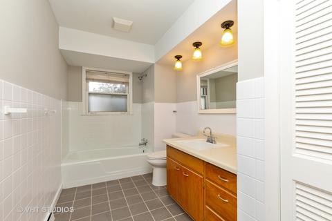 923 Diane Ave, Elgin, IL 60123 photo 7