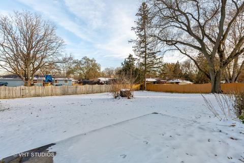 923 Diane Ave, Elgin, IL 60123 photo 10