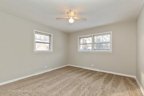 923 Diane Ave, Elgin, IL 60123 photo 6