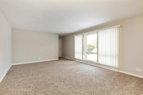 923 Diane Ave, Elgin, IL 60123 photo 2