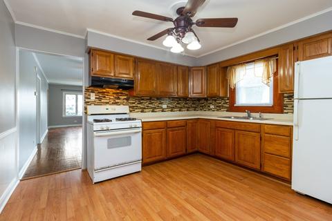 82 W 34th St, Steger, IL 60475 photo 4