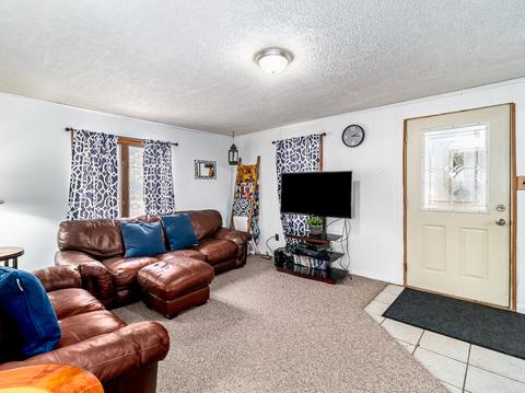 511 E Broadway St, Newark, IL 60541 photo 15
