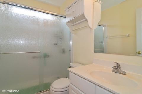 118 Cedarfield Dr, Bartlett, IL 60103 photo 11