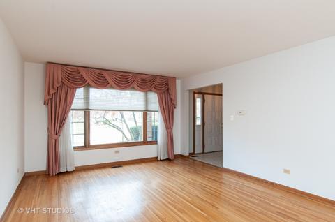 6514 Rodgers Dr, Willowbrook, IL 60527 photo 3