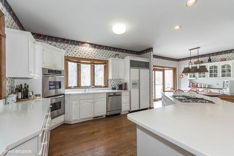 5 N601 Guild Ln, Wayne, IL 60184 photo 5