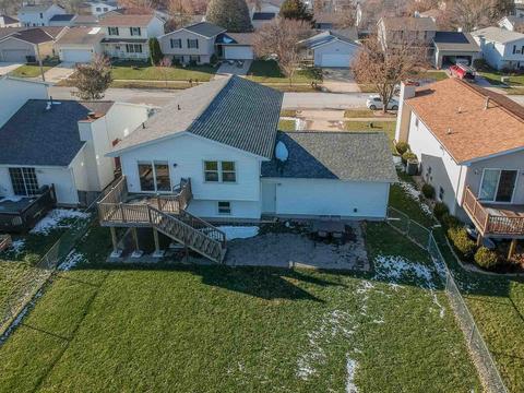2824 Rutherford Dr, Bloomington, IL 61705 photo 2