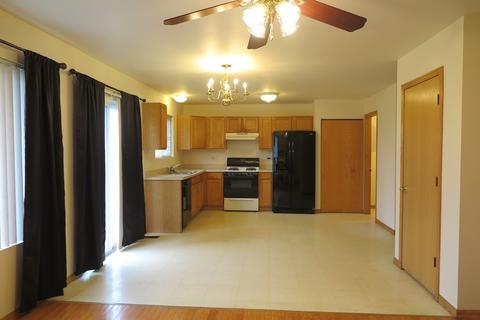 2216 Red Hawk Dr, Plainfield, IL 60586 photo 6