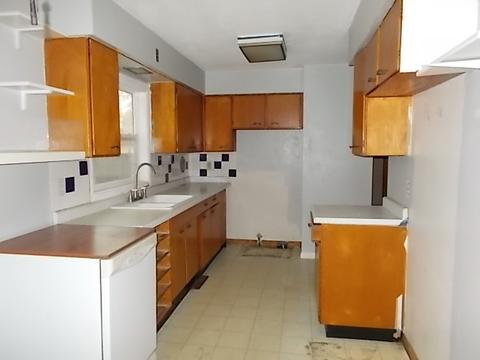 1303 E Lefevre Rd, Sterling, IL 61081 photo 2