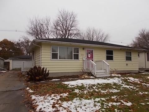 1303 E Lefevre Rd, Sterling, IL 61081 photo 1