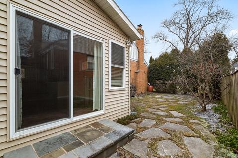 940 Echo Ln, Glenview, IL 60025 photo 13