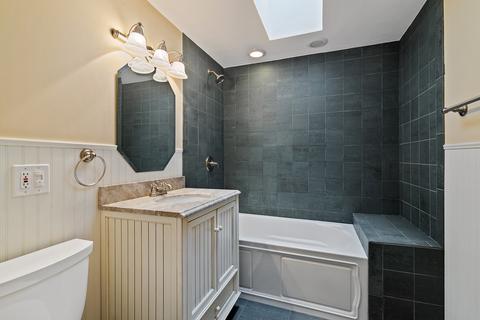940 Echo Ln, Glenview, IL 60025 photo 10