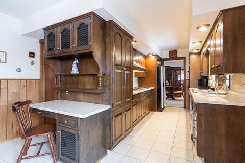353 Munroe Cir, Des Plaines, IL 60016 photo 7