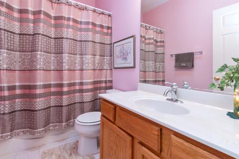 1908 W Greenleaf Dr, Round Lake, IL 60073 photo 11