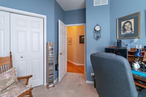 1908 W Greenleaf Dr, Round Lake, IL 60073 photo 12