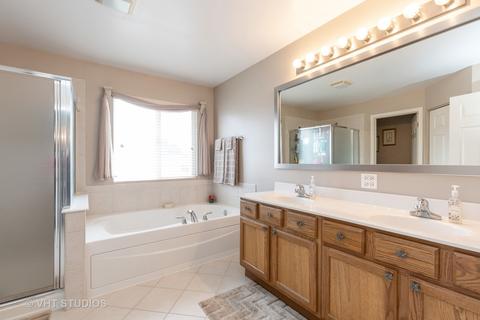 623 Donegal Dr, Elgin, IL 60124 photo 18