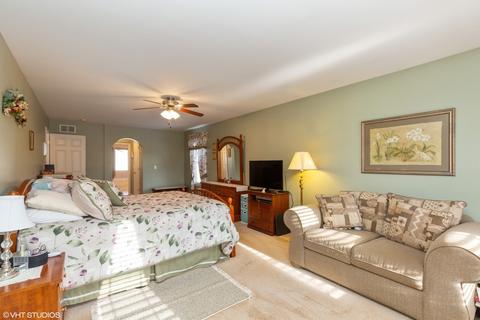 623 Donegal Dr, Elgin, IL 60124 photo 17