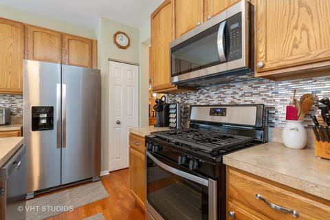 623 Donegal Dr, Elgin, IL 60124 photo 6