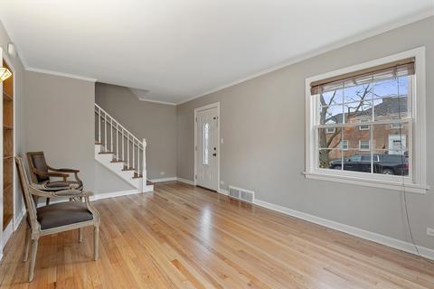 747 Dewey Ave, Evanston, IL 60202 photo 3