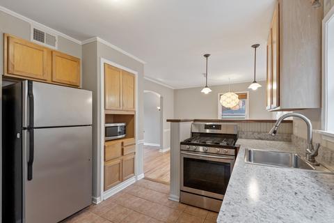 747 Dewey Ave, Evanston, IL 60202 photo 7