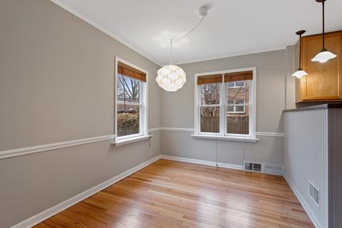 747 Dewey Ave, Evanston, IL 60202 photo 5