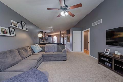 8 Andy Ct, Bloomington, IL 61704 photo 9