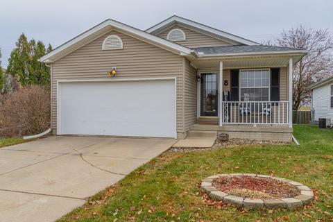 8 Andy Ct, Bloomington, IL 61704 photo 1