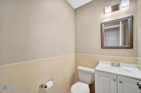 438 Edwards Ave, West Dundee, IL 60118 photo 13