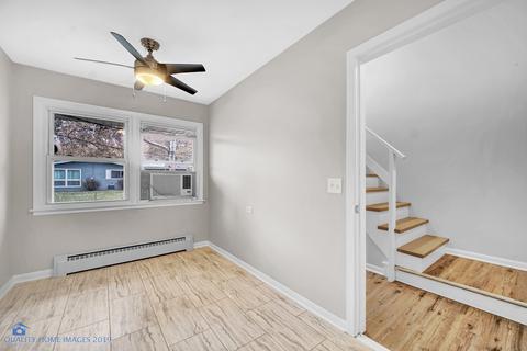 438 Edwards Ave, West Dundee, IL 60118 photo 18