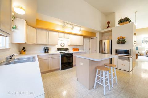1406 Major Dr, Plainfield, IL 60586 photo 4