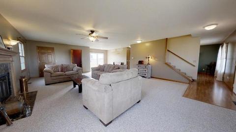 5972 Timberlake Dr, Weldon, IL 61882 photo 4
