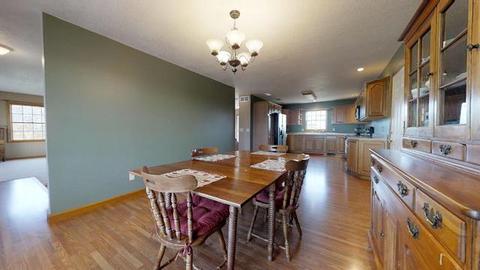 5972 Timberlake Dr, Weldon, IL 61882 photo 14