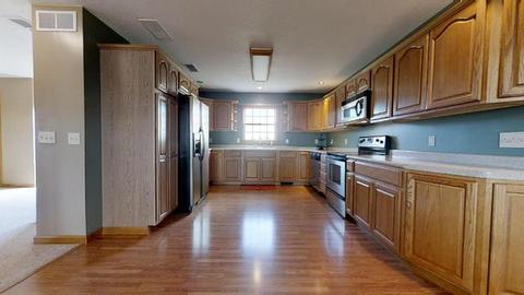 5972 Timberlake Dr, Weldon, IL 61882 photo 11