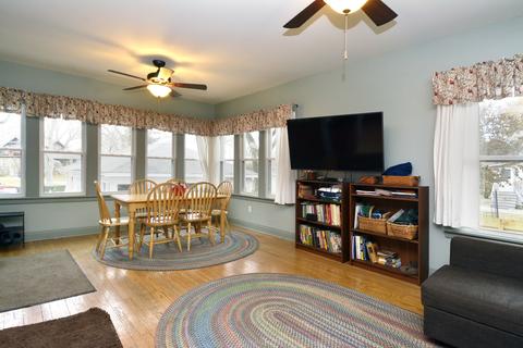 758 Laurel Ave, Des Plaines, IL 60016 photo 10