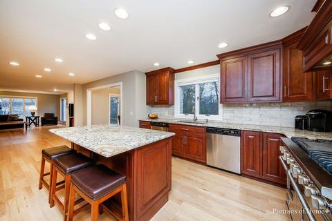 16 Hidden Lake Dr, Burr Ridge, IL 60527 photo 9