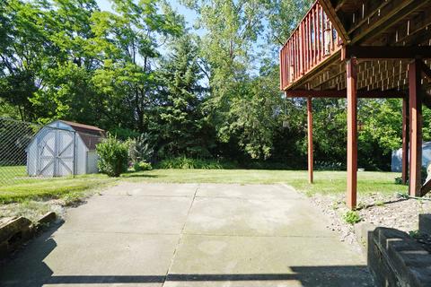 250 E Bradley St, Des Plaines, IL 60016 photo 23