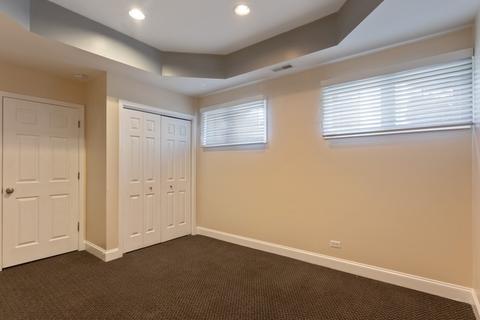1239 E 46th St, Chicago, IL 60653 photo 13